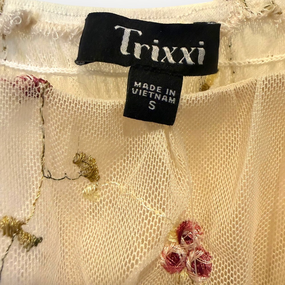Romantic cottage core embroidered tiered dress - Picture 6 of 6